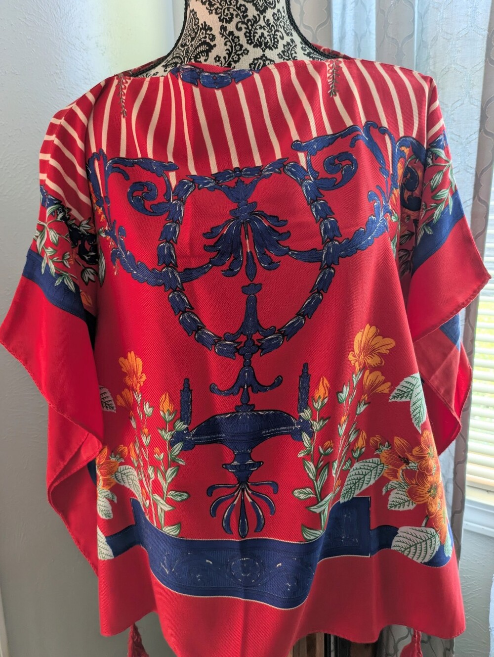 NWOT Dolman Women's Scarf Top